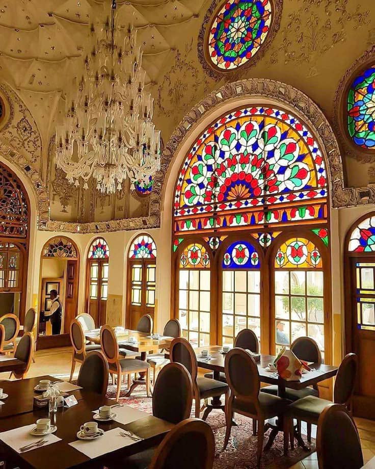 بازسازی رستوران سنتی